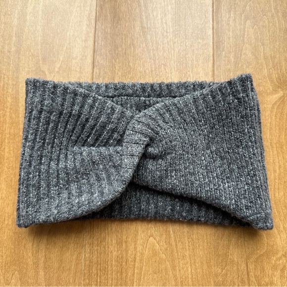 Universal Thread Gray Twist Knit Headband, Winter Outdoor Headband, One Size - Picture 2 of 16